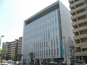 福岡銀行　箱崎支店