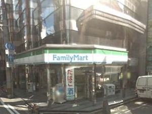 ファミリーマート　博多中洲店