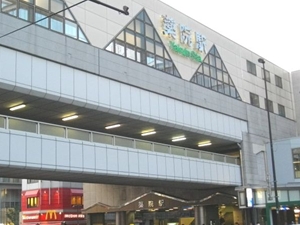 西鉄　薬院駅